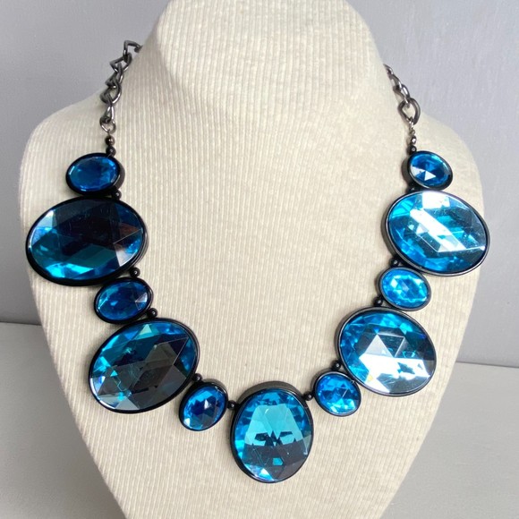 Chunky Blue Oval Faceted Stone Necklace - Picture 1 of 10